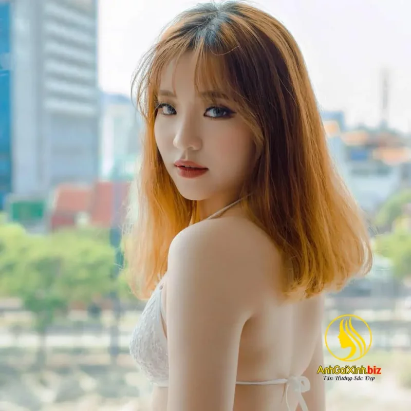 Trịnh Hiền Lương tiktok sexy bikini lộ vòng 1 cực khủng