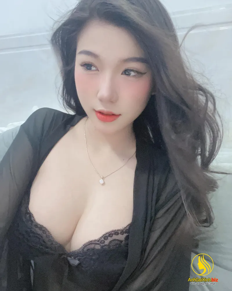 Hot girl Việt Nam vú to